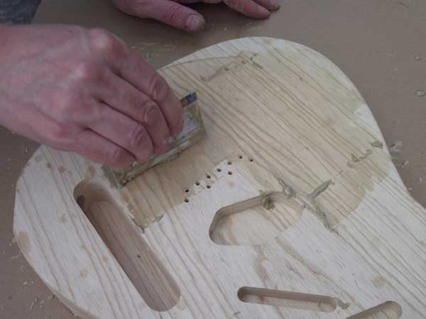 Grain-filling an ash Telecaster body 