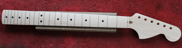 Unfretted Guitarbuild Stratocaster neck as received